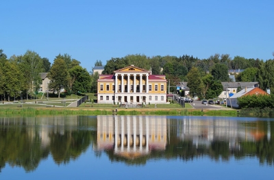 Отдых с завтраком в «Усадьбе Мосоловых» со скидкой 40%!