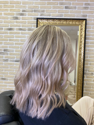 Услуги для волос и ногтей со скидкой до 58% 